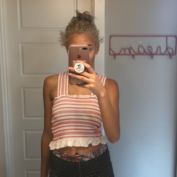 Crop top - Picture 1 of 3